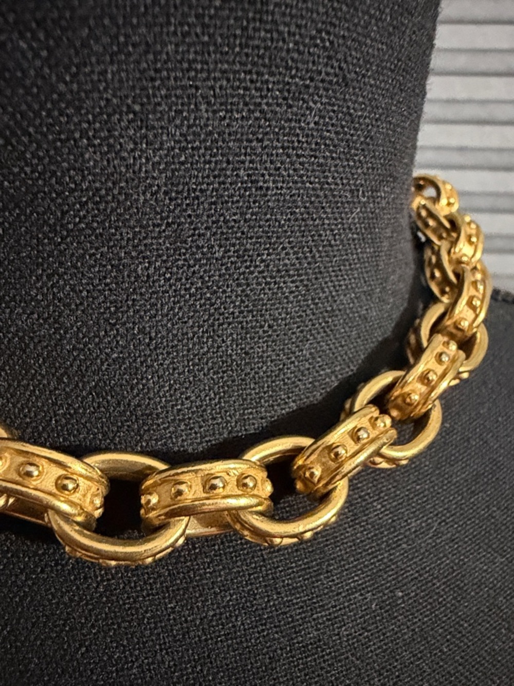 Vintage Gold Chunky Link Necklace - Picture 2 of 4